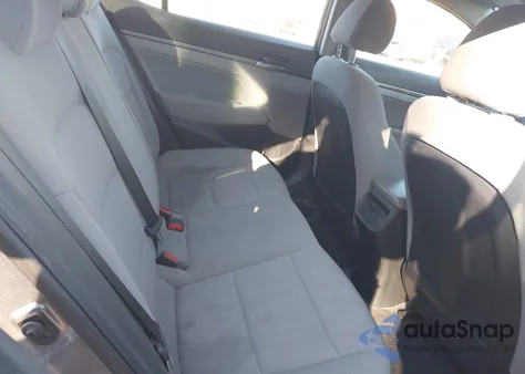 2018 Hyundai Elantra Sel z USA, uszkodzony, nr VIN 5NPD84LF2JH326792